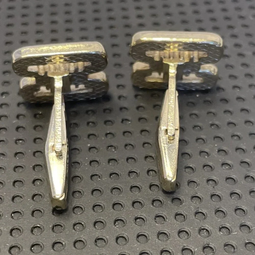 Vintage Silver Tone Barbed Wire Mens Cufflinks Wound Coil Inside Rectangle Frame